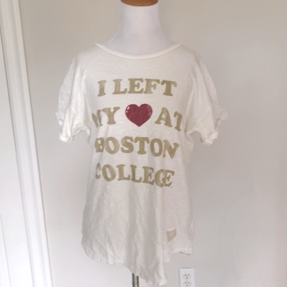 The Original Retro League “I Left My ❤️ at Boston College” Softest T-Shirt Sz M